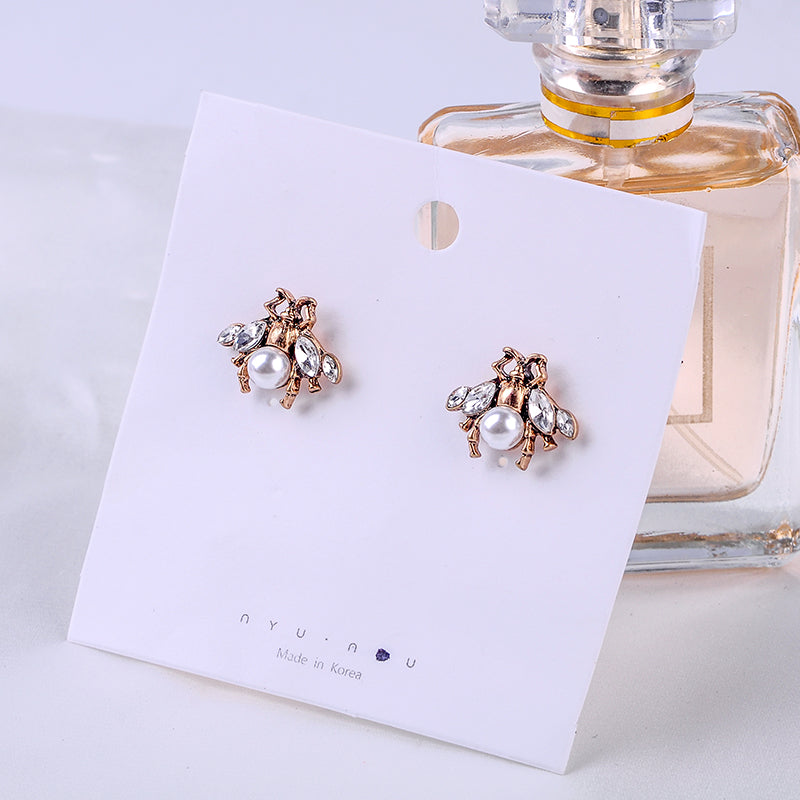 Bee Pearl Earrings