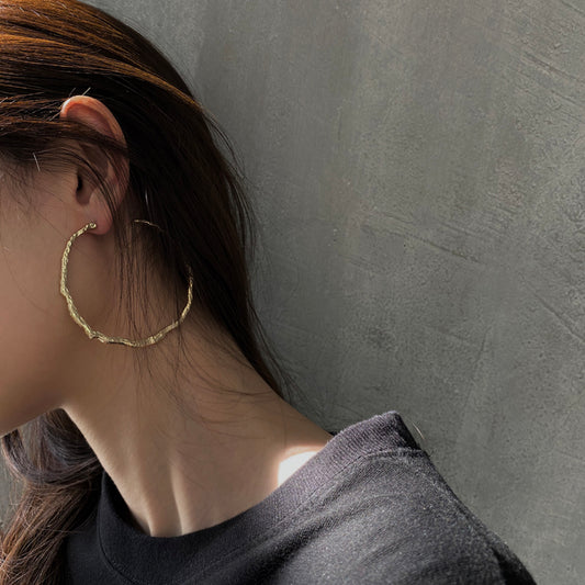 Exaggerated irregular hoop earrings