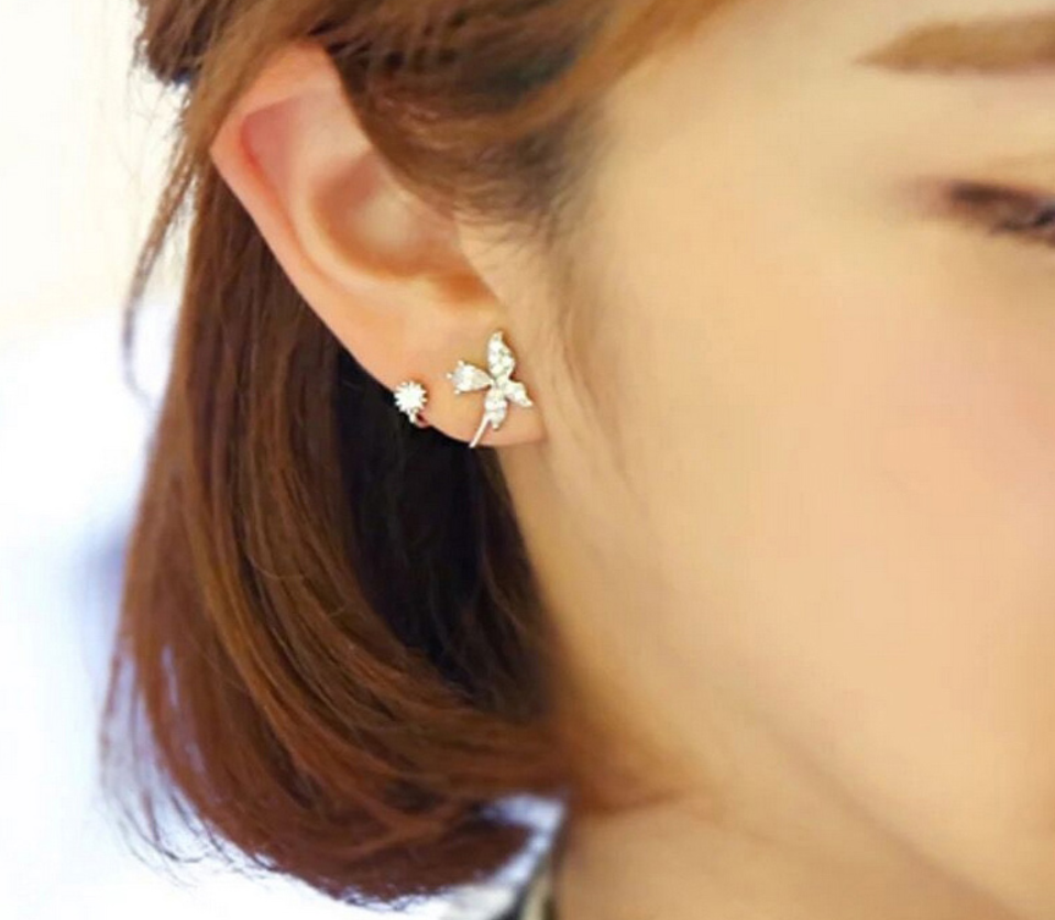 Diamond stud earrings