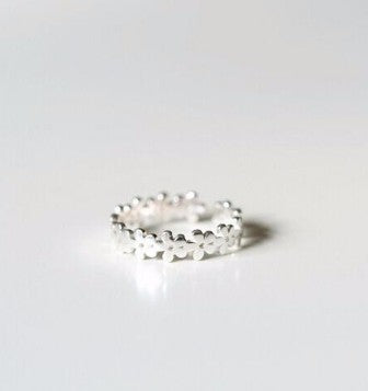 Lovely quality flower hollow plain silver ring