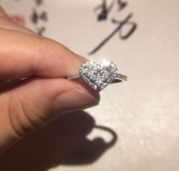 Love simulation diamond ring micro-inlaid diamond heart ring