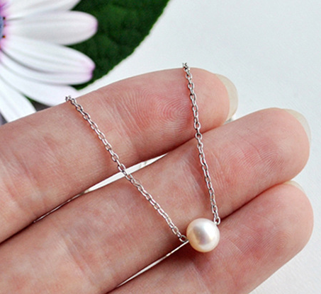 Fashion simple pearl necklace