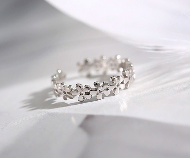 Lovely quality flower hollow plain silver ring