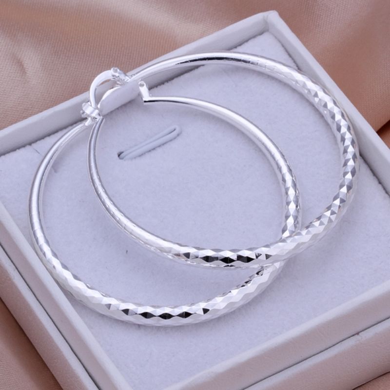 Fashion big hoop earrings