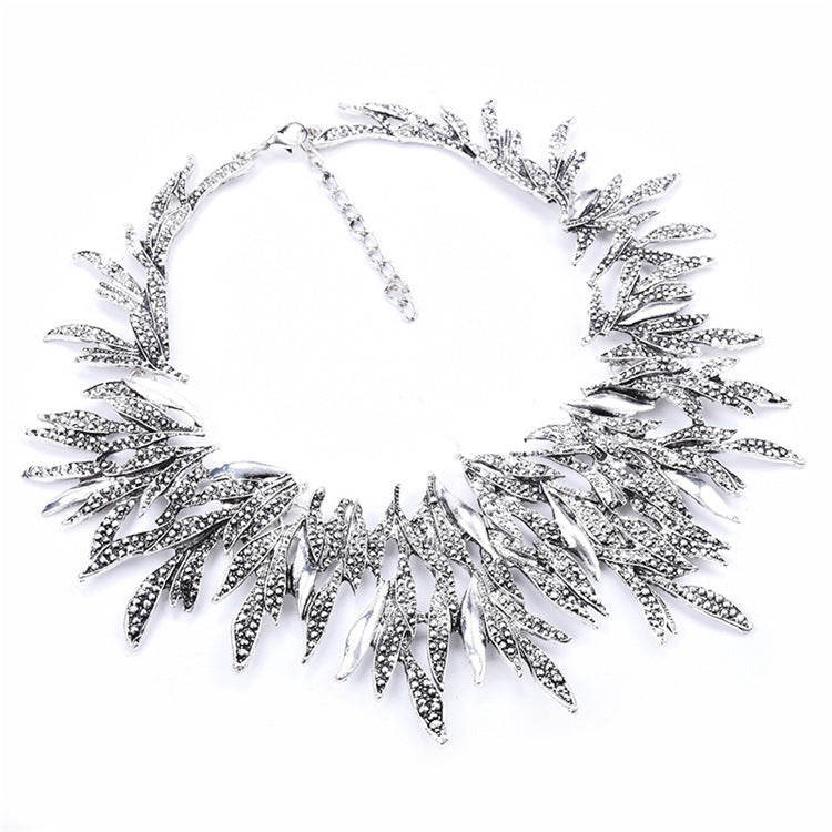 Alloy Diamond Short Necklace Crystal Necklace