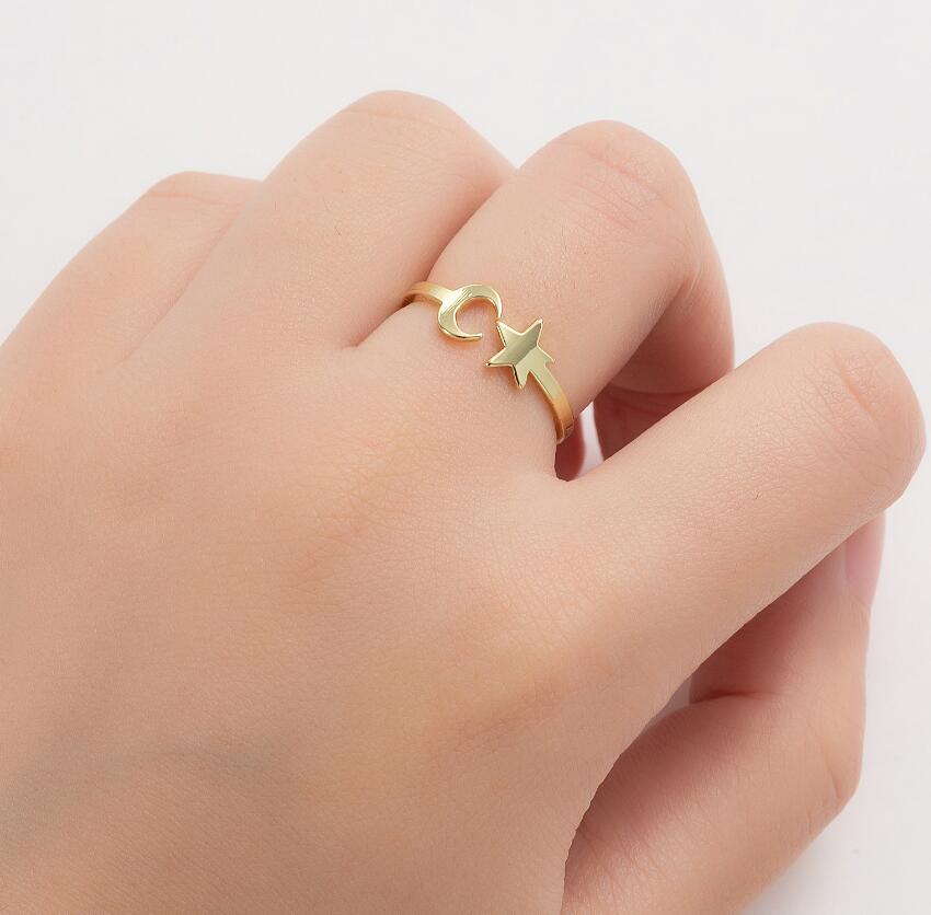 Female Sweet Little Fresh Star Moon Ring