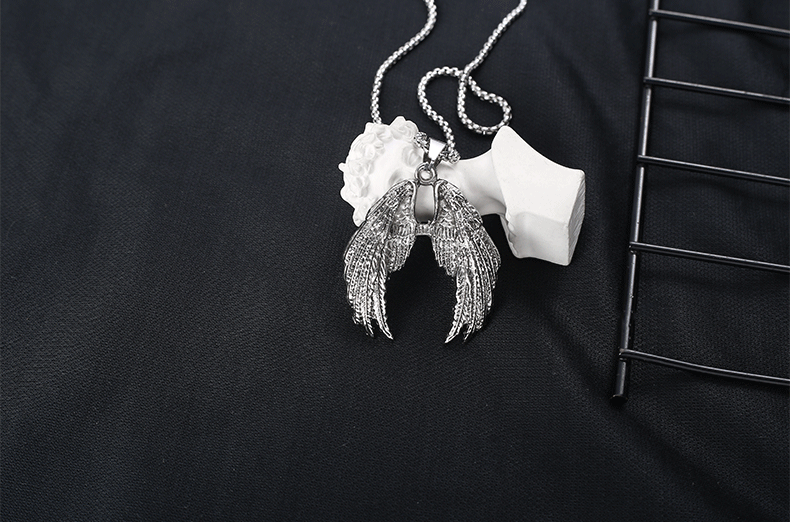 Niche Design Angel Devil Wings Dark Necklace