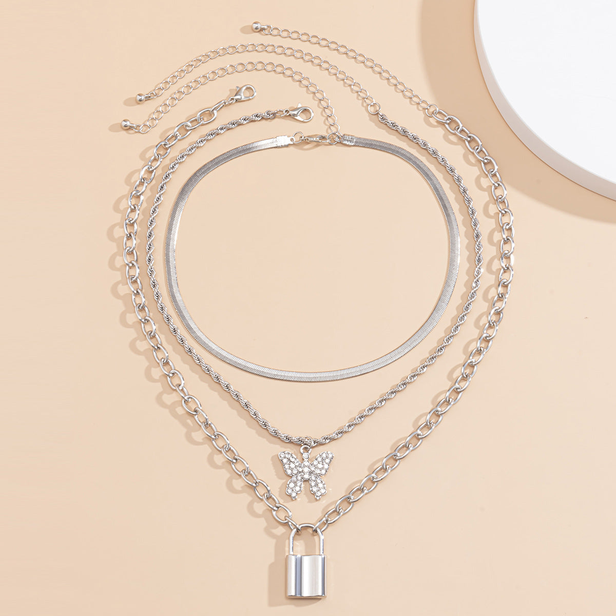 All-match Diamond-studded Butterfly Lock Necklace