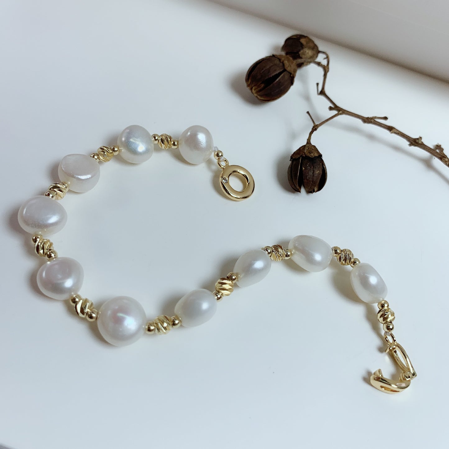 Wild Temperament Baroque Pearl Bracelet