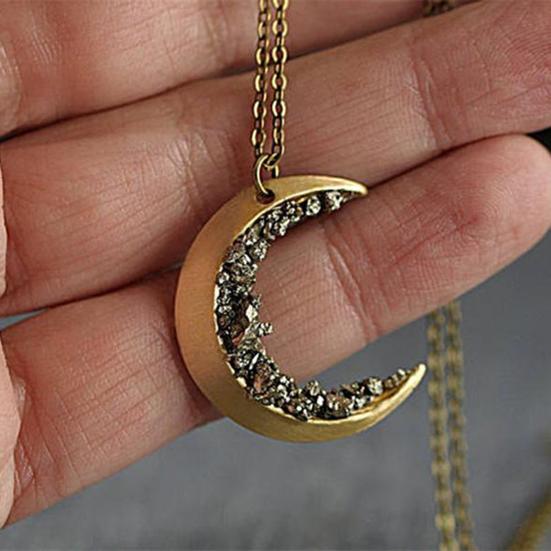 Pin Broken Crystal Gold Crescent Necklace Retro Glamour Woman Long Necklace