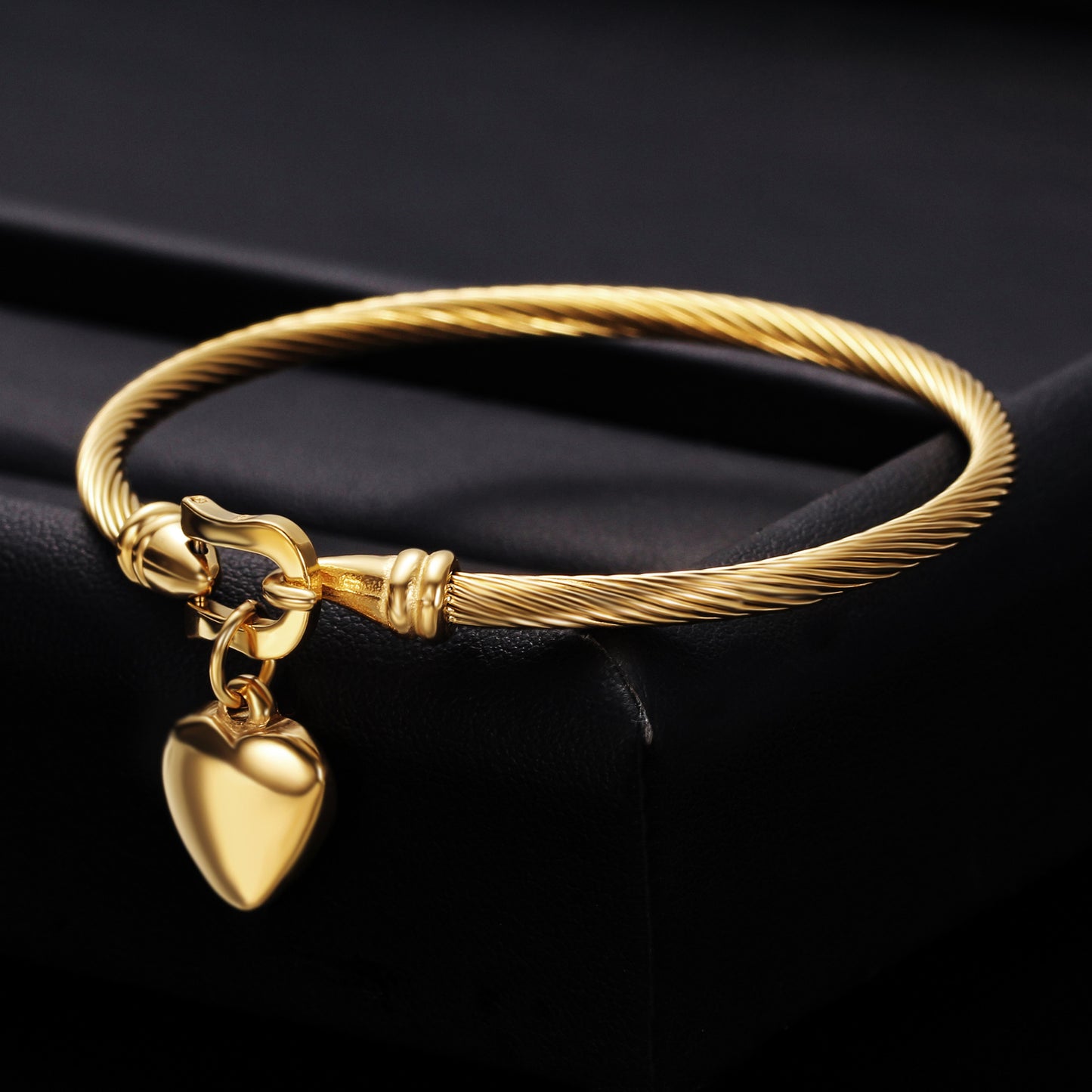 Horseshoe Buckle Bracelet Titanium Steel Heart Pendant Bangle