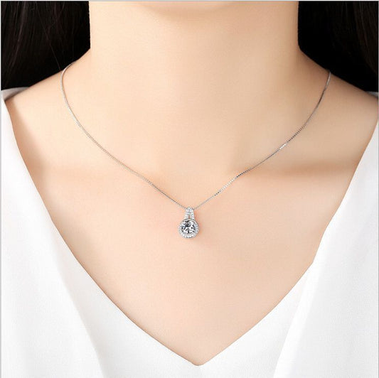 Imitation Moissan Diamond Fashion Round Diamond Pendant Clavicle Female Necklace