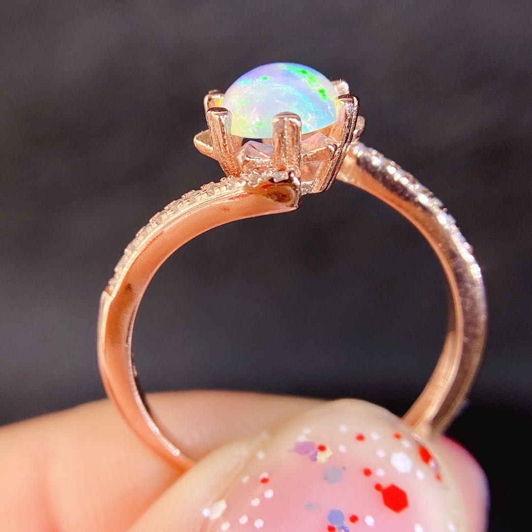 Natural Opal Ring Classic Simple Sparkling Fire Color Main Stone