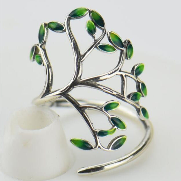 Green leaf branch ring