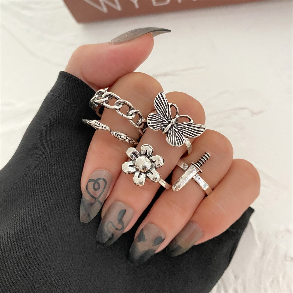 Distressed Cutout Ring Set Fashion Joints