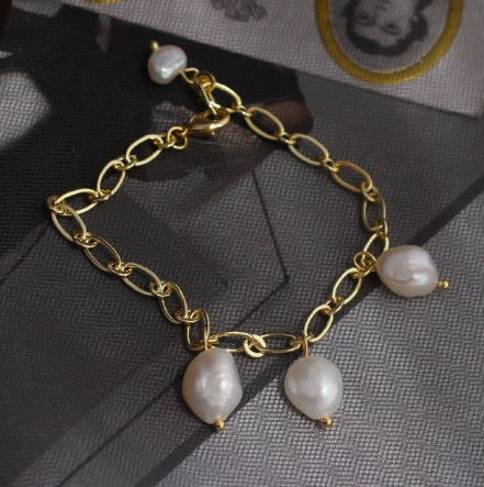 Natural pearl bracelet