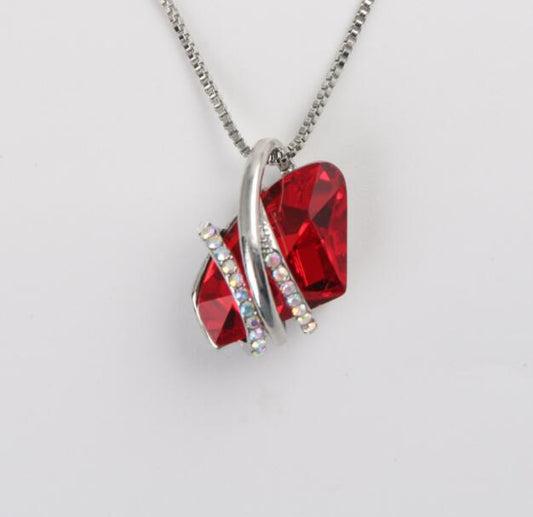 New Style Crystal Necklace European And American Explosive Fashion Pendant
