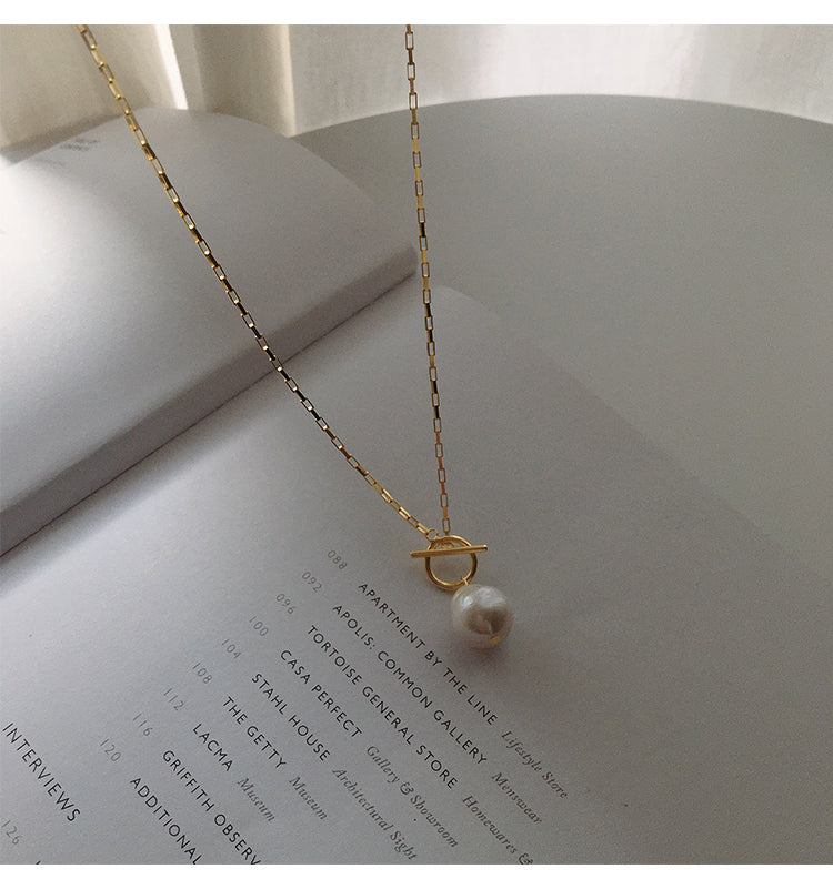 Baroque natural pearl necklace