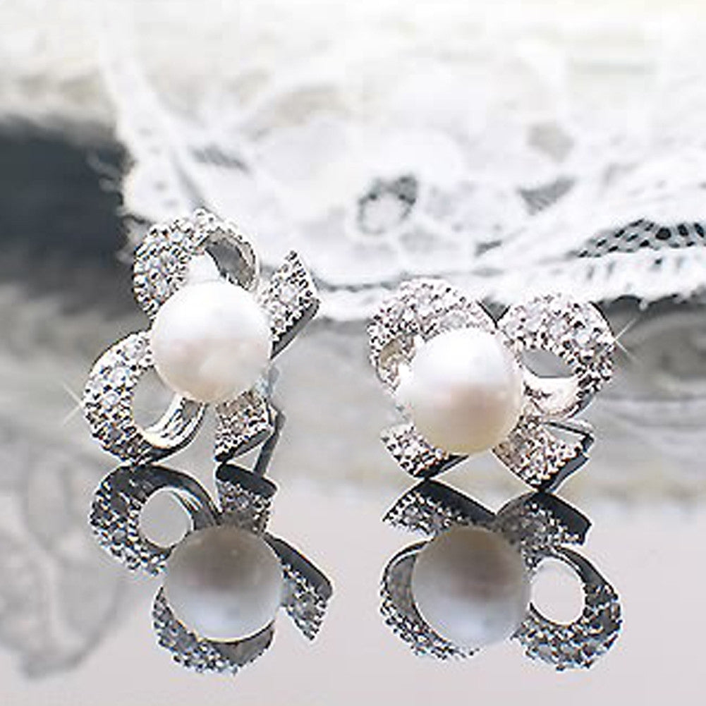 Sparkling Diamond Small Bow Pearl Earrings