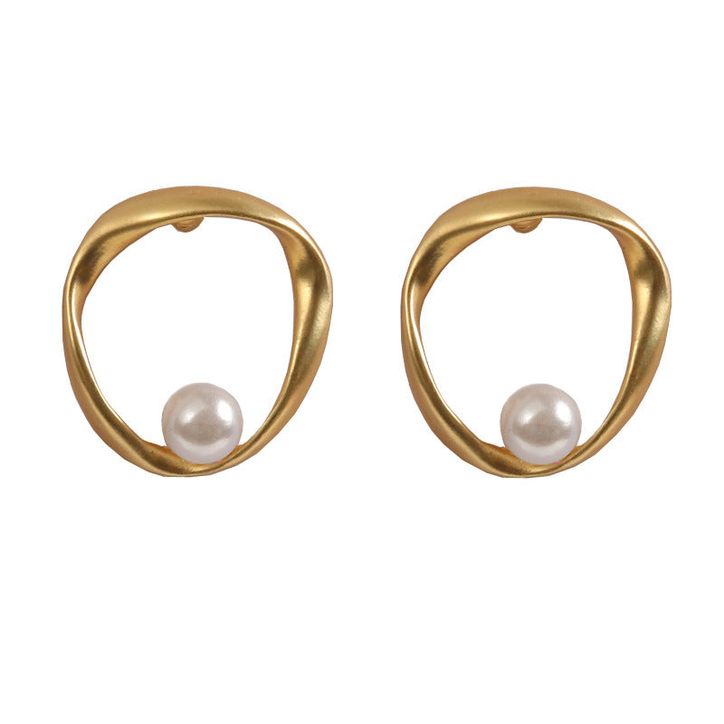 Circle Pearl Stud Earrings