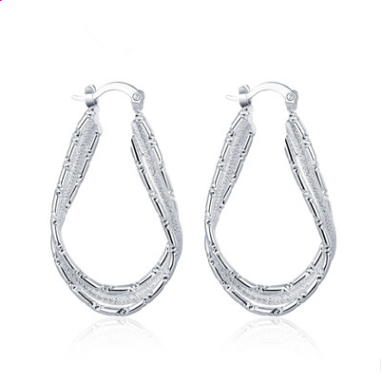 Diamond-Cut Oval Hoop Earrings