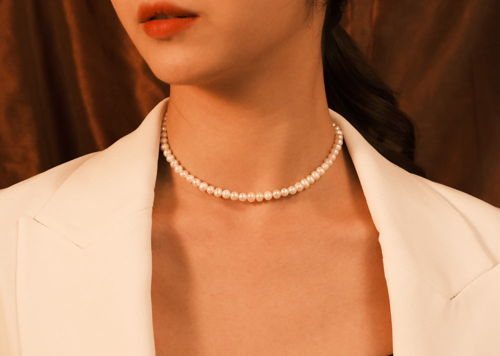 Natural pearl necklace