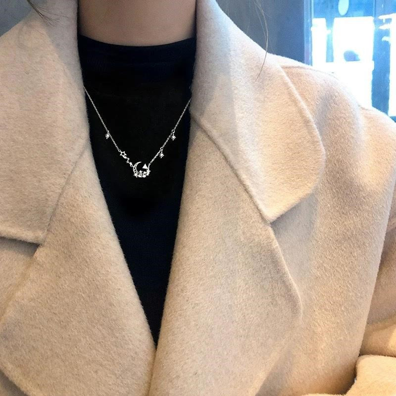 Women's Diamond Moon Pull Necklace Clavicle Chain