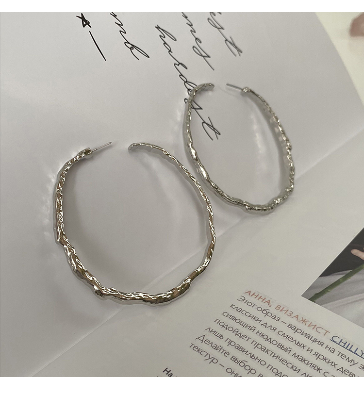 Exaggerated irregular hoop earrings