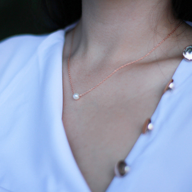 Fashion simple pearl necklace