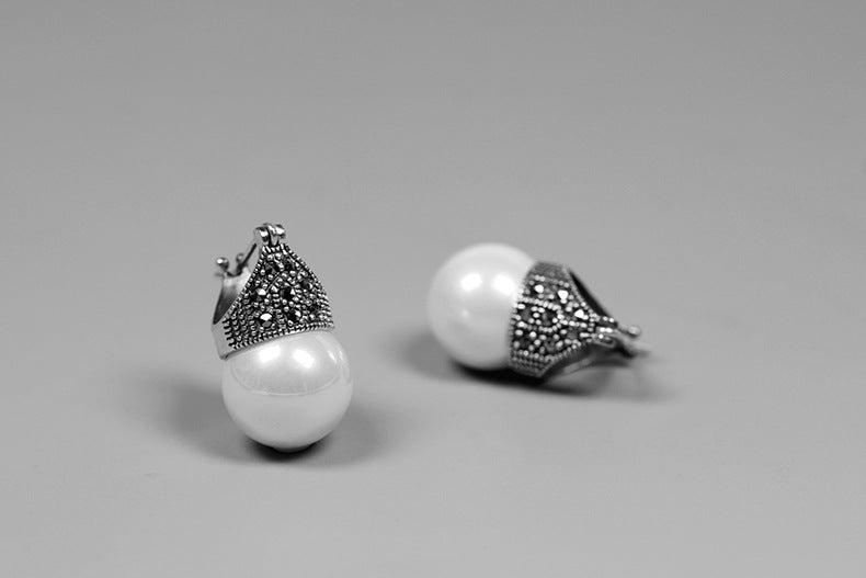 Vintage pearl earrings