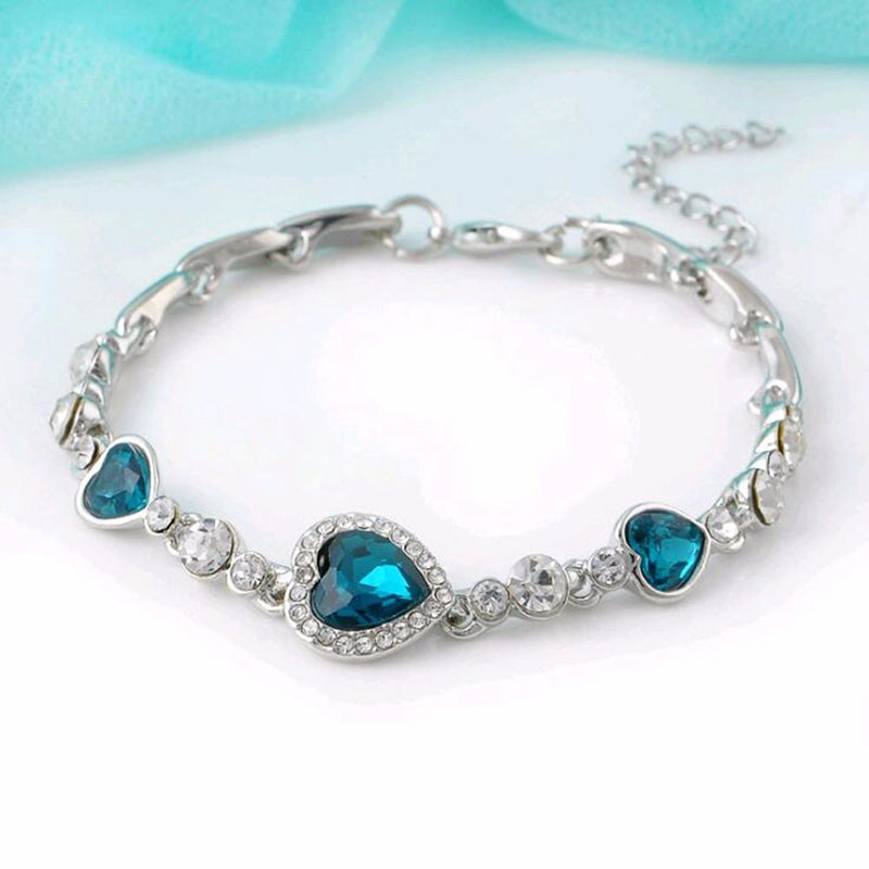 Heart-shaped Heart Zircon Crystal Diamond Bracelet