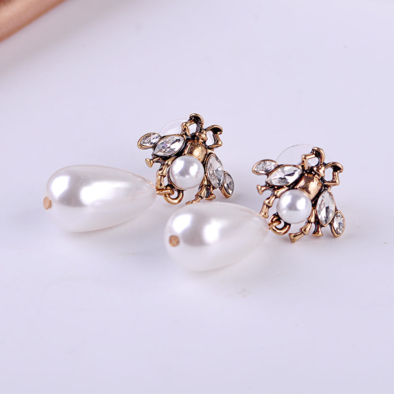 Bee Pearl Earrings