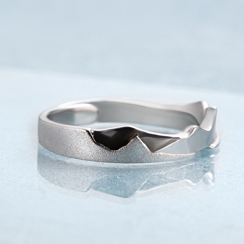 Simple creative couple ring