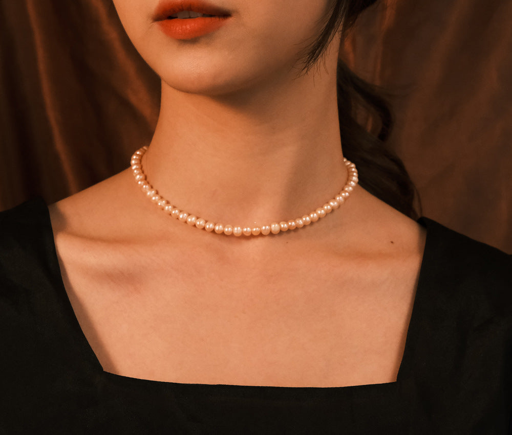 Natural pearl necklace