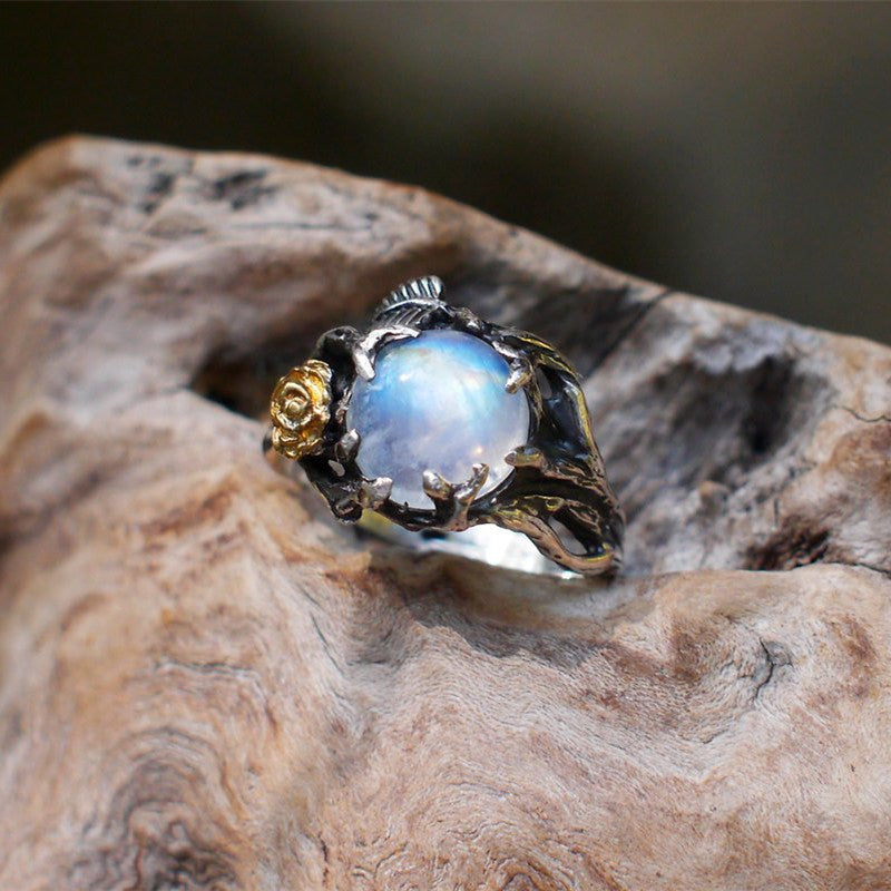 Fashion Simple Rose Moonstone Thai Silver Ring