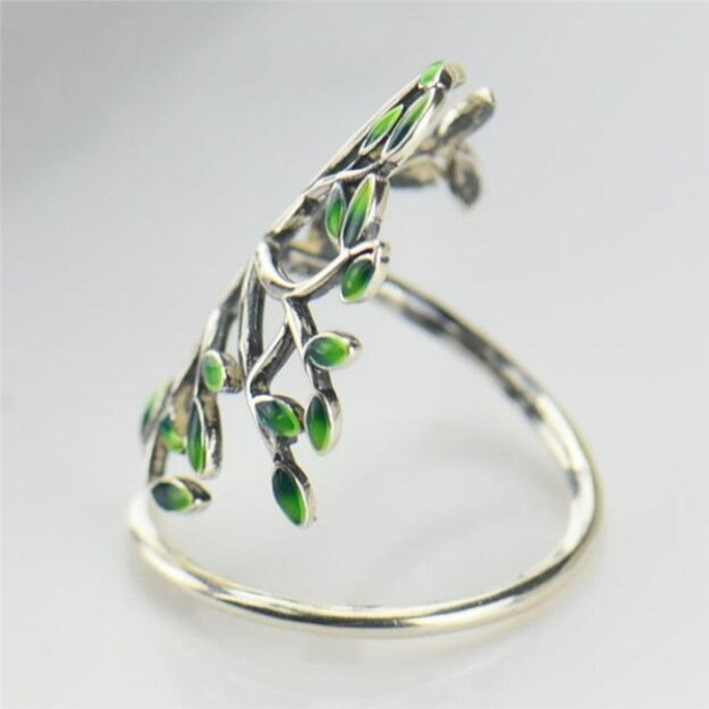 Green leaf branch ring