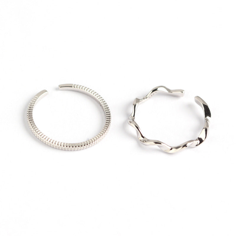 Mobius Minimalist Thin Tail Ring