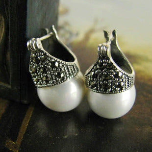 Vintage pearl earrings