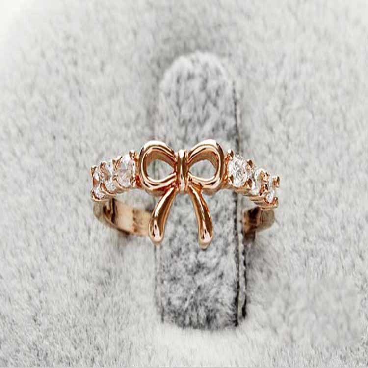 Simple Diamond Bow Ring Ring