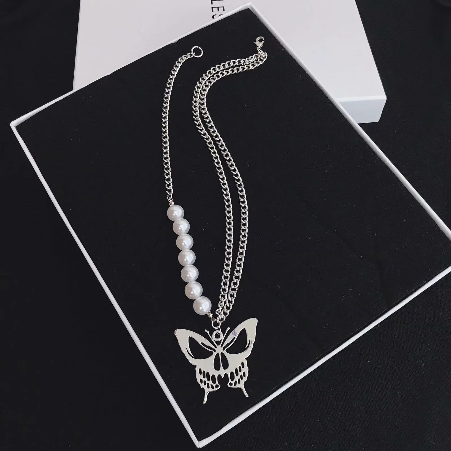 Ladies Fashion Matching Butterfly Pearl Necklace