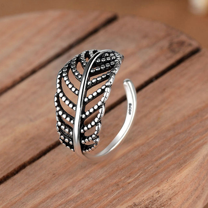 Creative small leaf ring