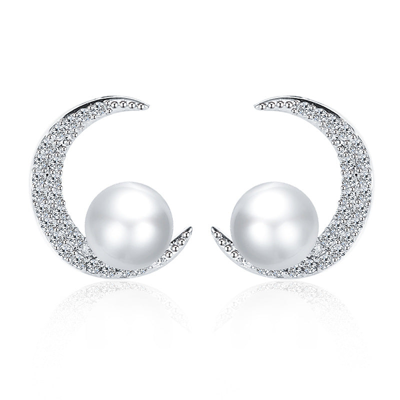 Moon pearl stud earrings