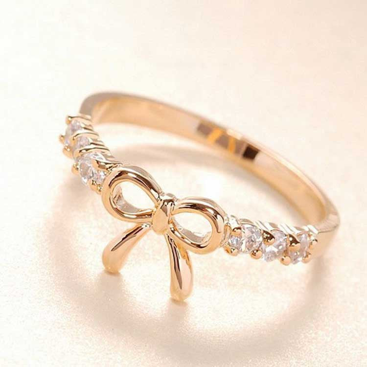 Simple Diamond Bow Ring Ring