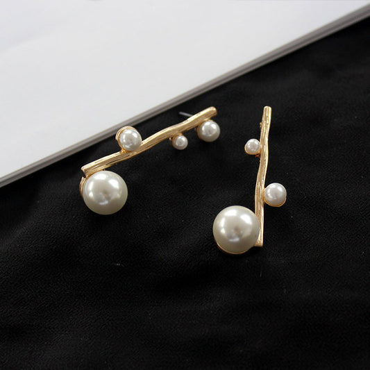 Alloy pearl earrings