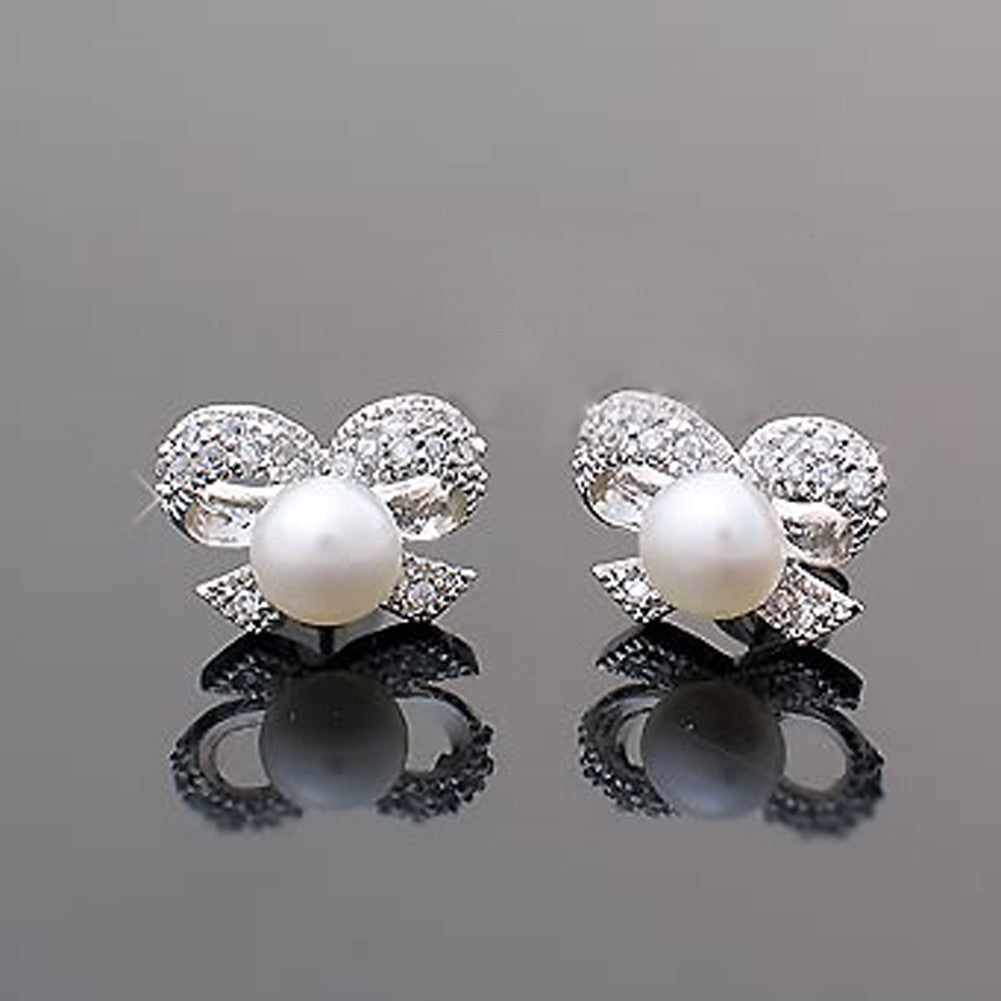 Sparkling Diamond Small Bow Pearl Earrings