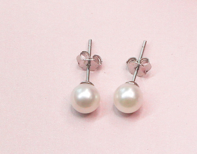 Sea pearl earrings