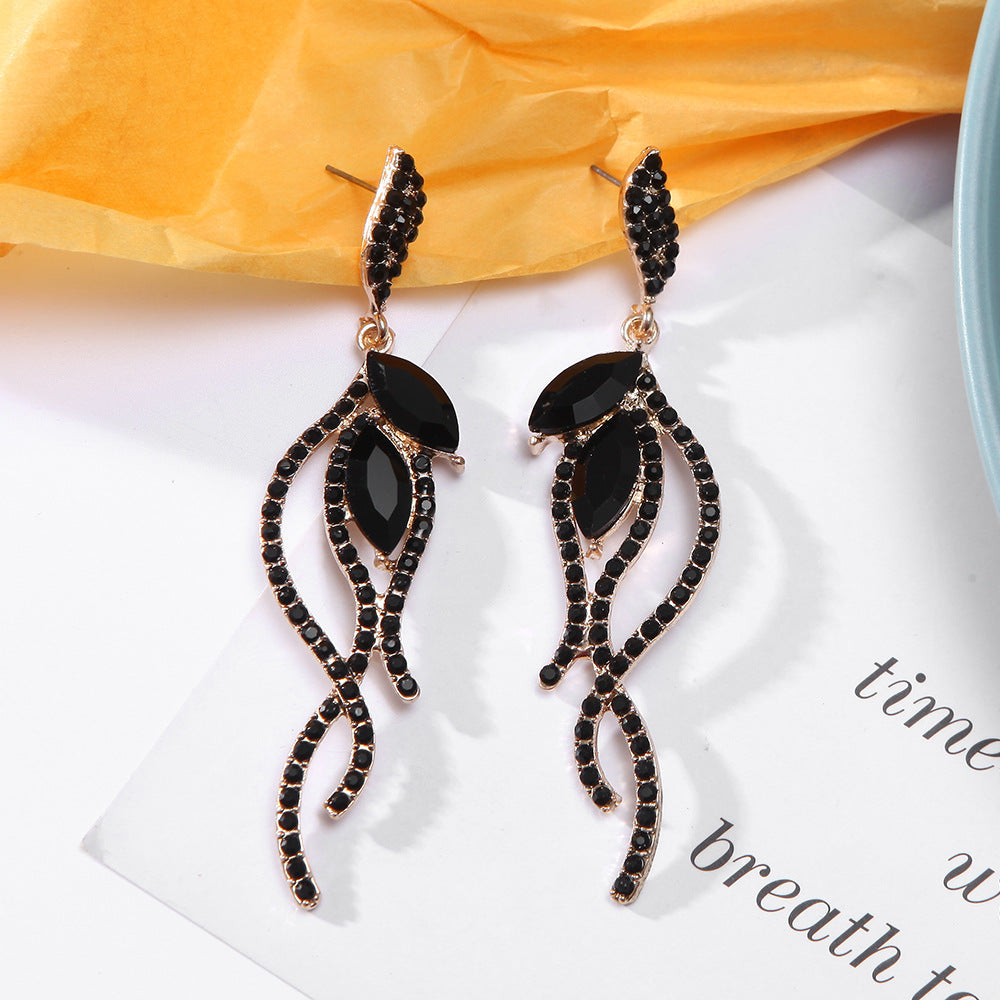 Alloy Diamond Earrings Tassel Hollow Asymmetrical Style Women's Earrings Earrings