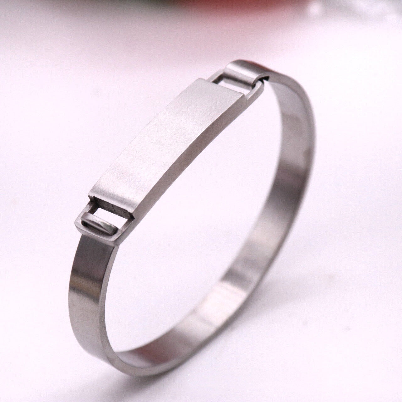 Titanium Steel Men's Bracelet Brushed Buckle Simple Bracelet