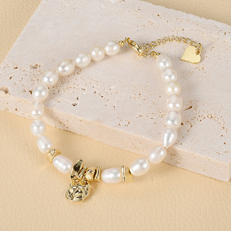 European And American Vintage Classic Metal Pearl Bracelet