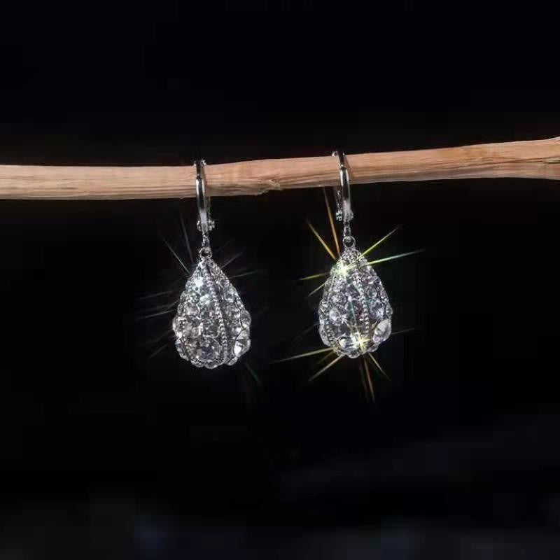 Micro-set Sparkling Water Drop Small Ear Buckle Fashion